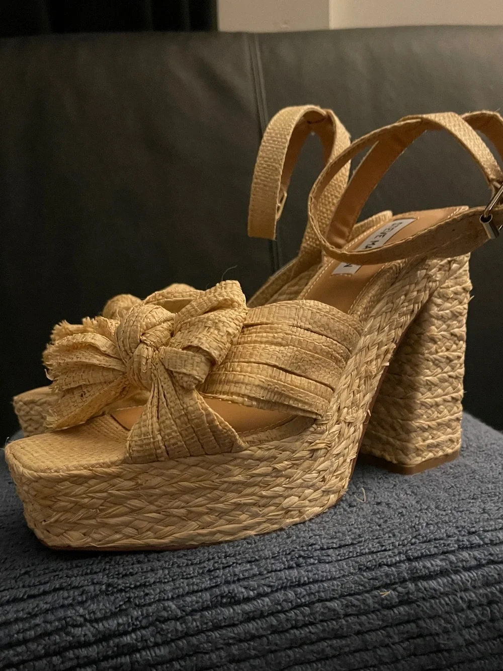 Steve Madden Women’s ROMEY Natural Raffia Bow Platform Sandals Sz 9.5 NWOB